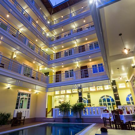 Grand Bayon Siem Reap Hotel Buitenkant foto