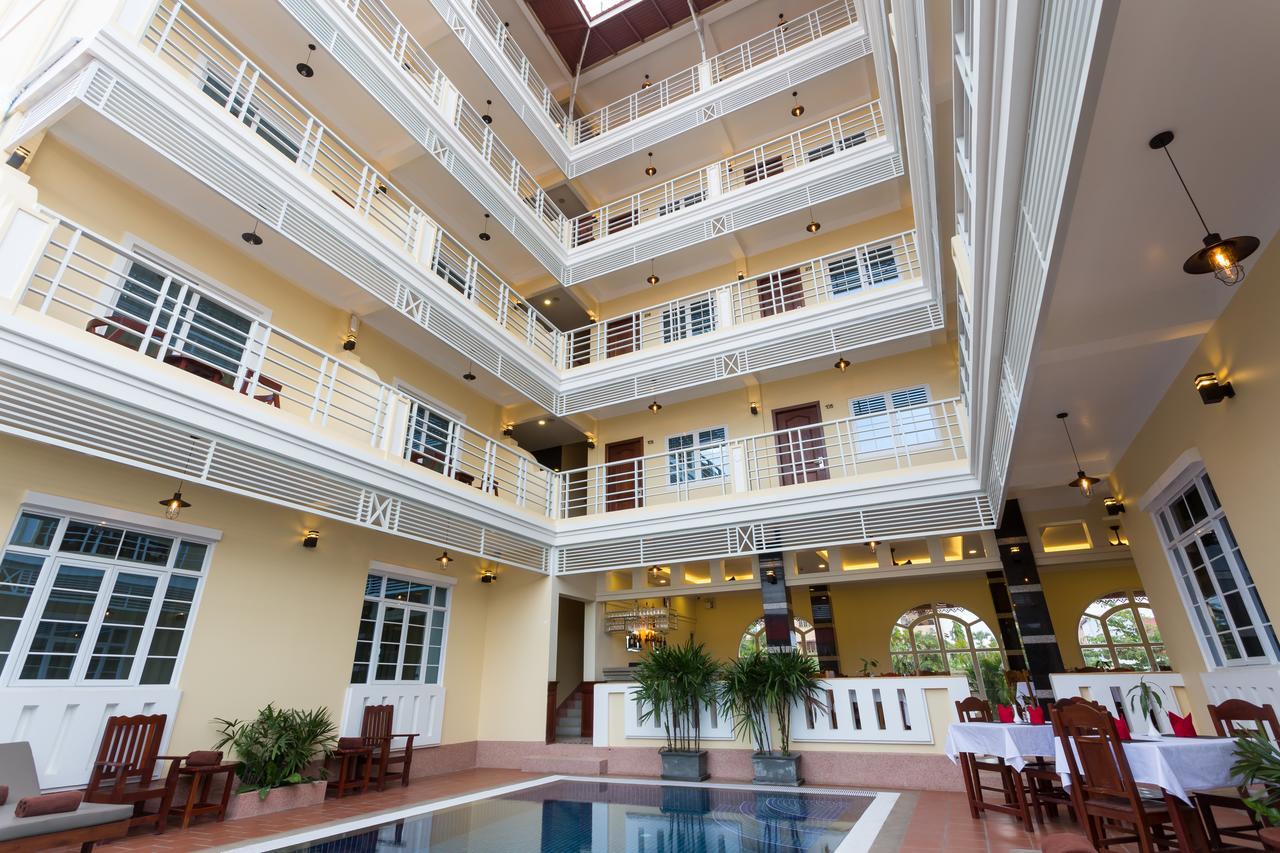 Grand Bayon Siem Reap Hotel Buitenkant foto